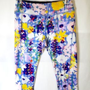 LuLaRoe Floral Cropped Workout Leggings Size M
